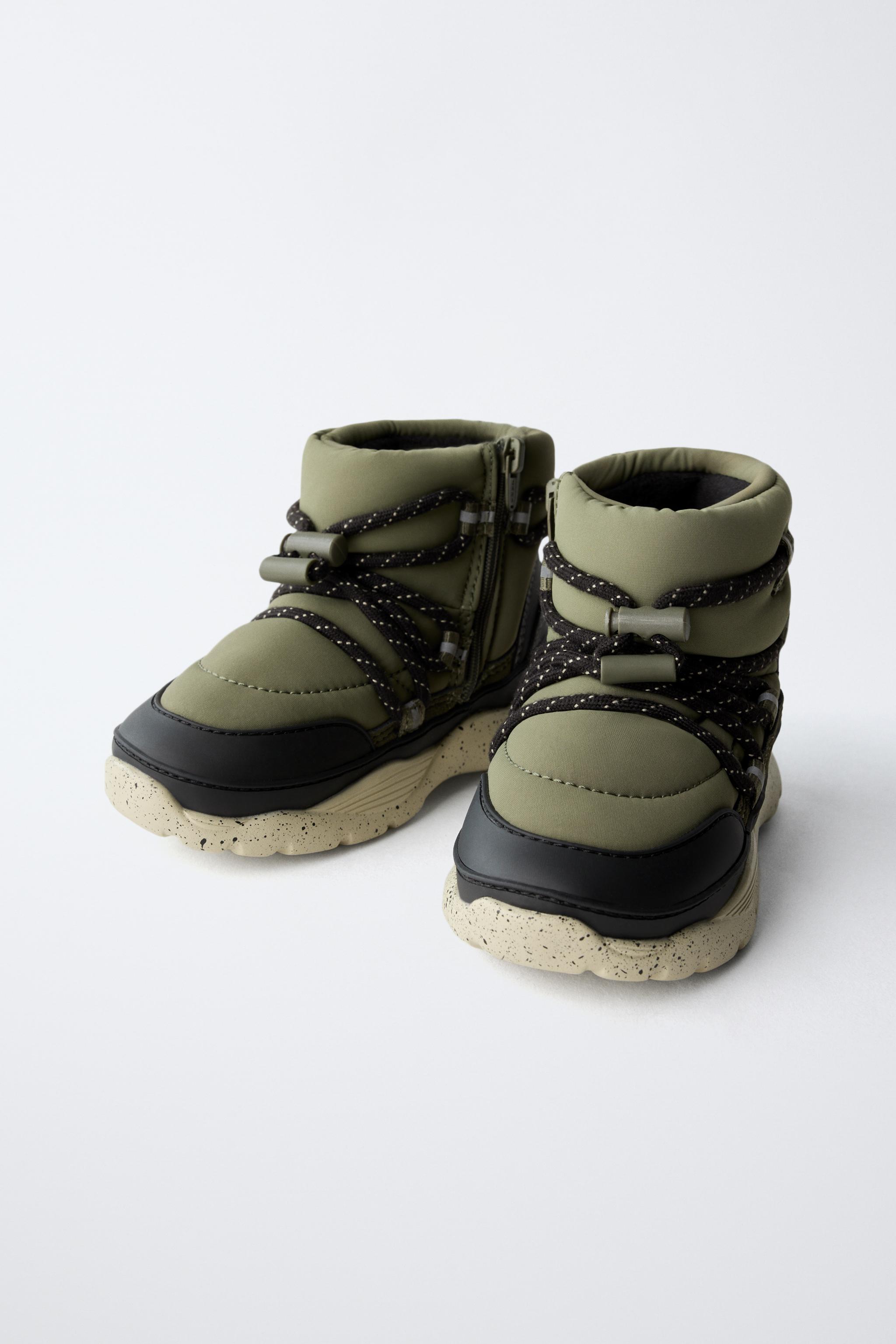 WATER REPELLENT SNOW BOOTS